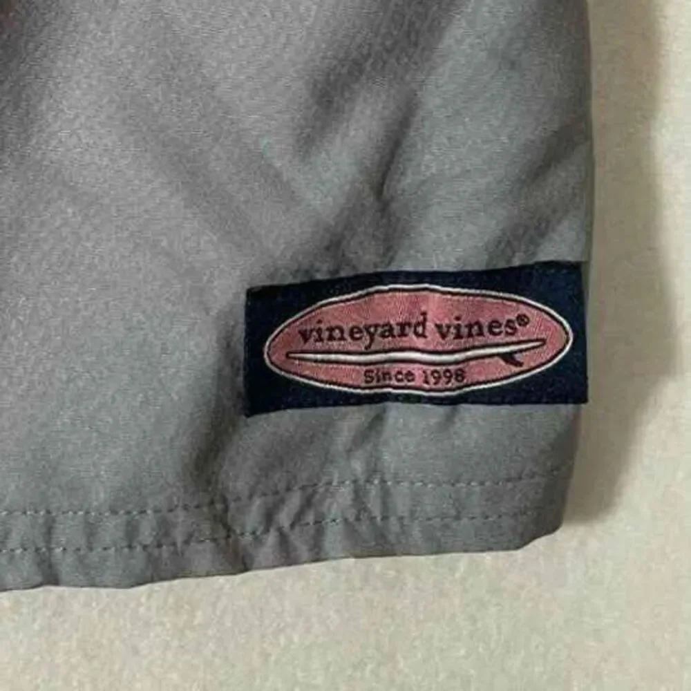 The Vineyard Vines Performance Board Striped Shorts =  Size Men's 33/ Small